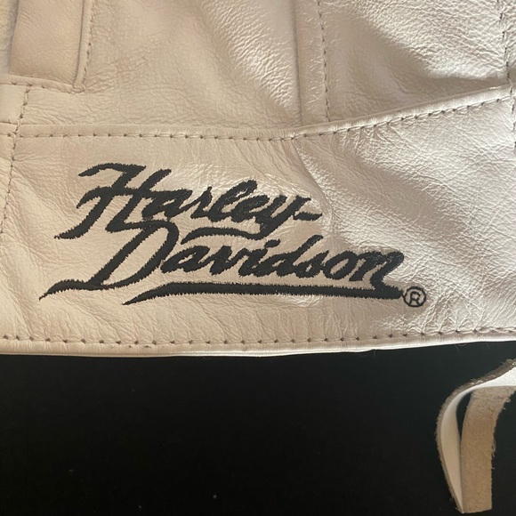 Women's Authentic Harley Davidson White with Red Leather Jacket XL NWT - Picture 5 of 12